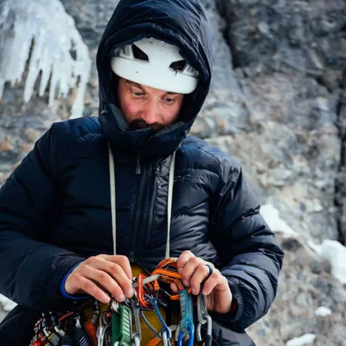 Outdoor Research Super Alpine Down Parka - Men's 6 Outdoor Research Super Alpine Down Parka - Men's - Image 4