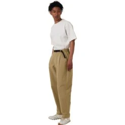 Goldwin One Tuck Tapered Stretch Pant - Men's 10 Goldwin One Tuck Tapered Stretch Pant - Men's -Unicus Shop CLABEI D1