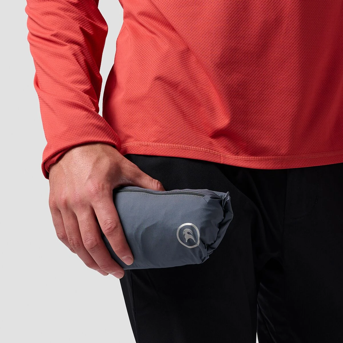 Runoff 2.5L Rain Jacket - Men's 8 Runoff 2.5L Rain Jacket - Men's - Image 6